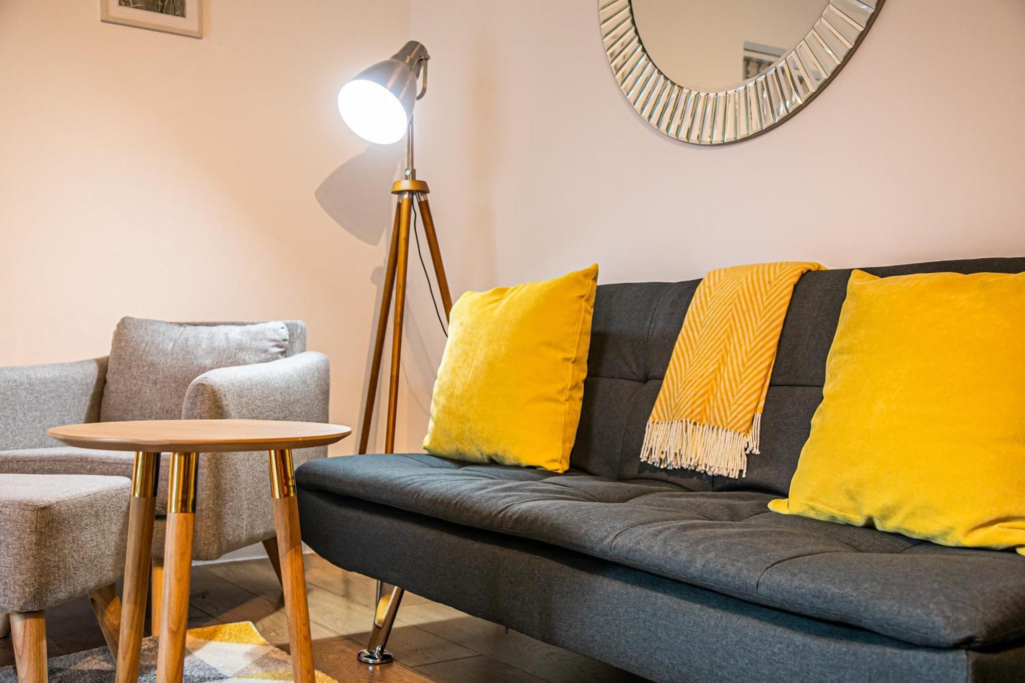 שפילד Stylish 2 Bed Apt 18 - City Centre, Free Parking, Espresso Machine & Netflix - Hosted By Stay Host Save מראה חיצוני תמונה